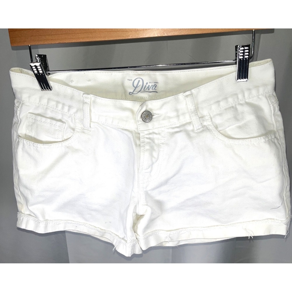 Old Navy The Diva White Denim Shorts Low Rise Raw Hem Summer Casual Size 2